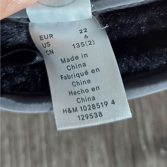 NEW H&M × Disney Padded Quilted Mickey Mouse Pluto Size 6 - Picture 7 of 9